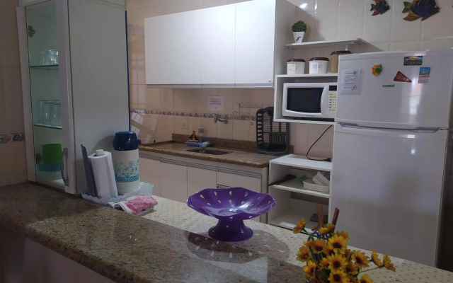 Sirlei Ubatuba - Ap 12-2, 50m do mar com sacada gourmet