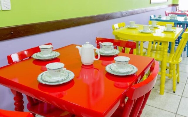 Cabanas Hostel & Suites