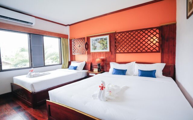 E-Outfitting Vang Thong Hotel