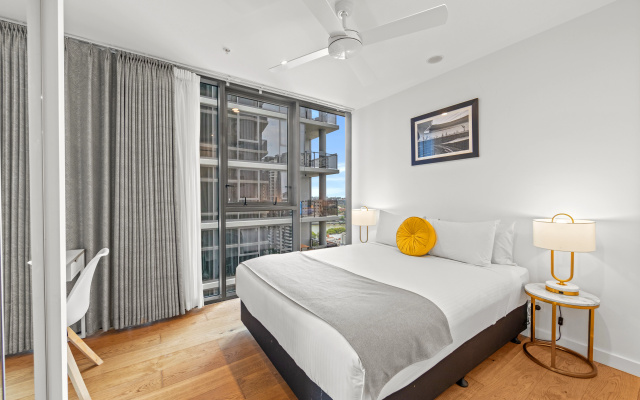 Brisbane One Apartments by CLLIX – Guest Rooms – Brisbane