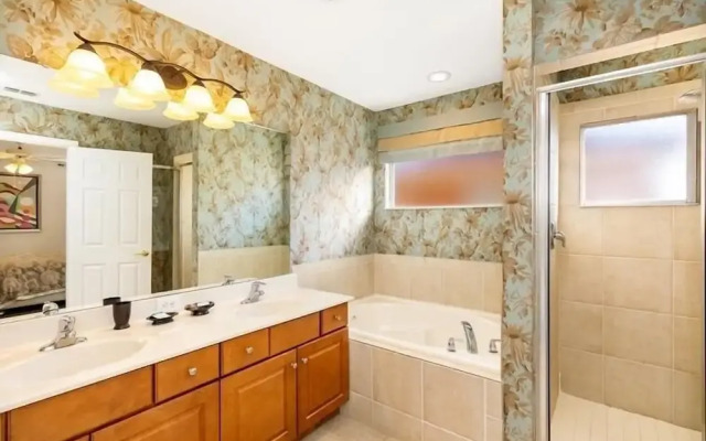 Lakeside Landing 6 Bedrooms