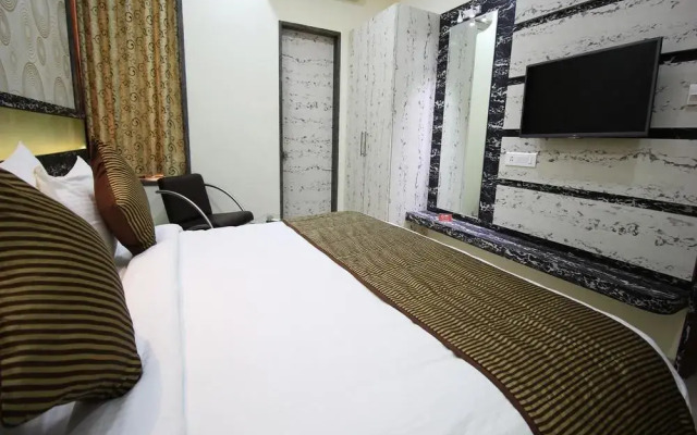 OYO 2456 Hotel Narayan Inn