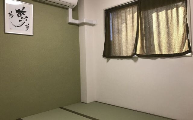 GUESTHOUSE YOURS - Hostel