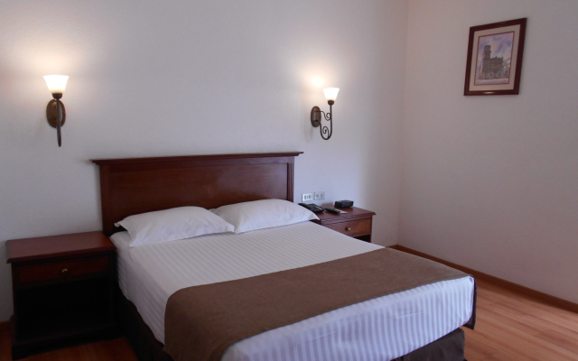 Hotel De Mendoza