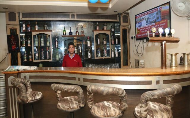 OYO 28447 Hotel India Pride