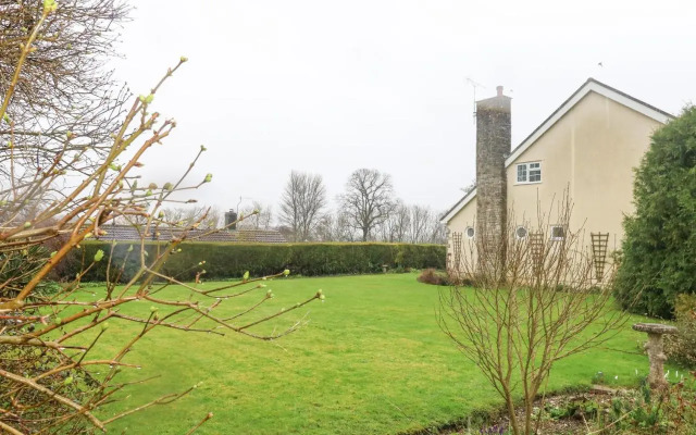 Glyde House