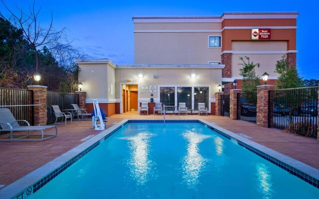 Best Western Plus Spring Inn & Suites