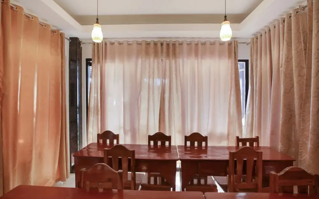 OYO 459 Offshore Hotel