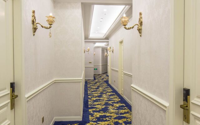 WheZhou New World Hotel