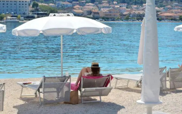Lux Trogir