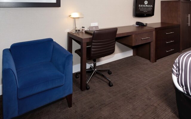 Sandman Signature Edmonton South Hotel - фото 3