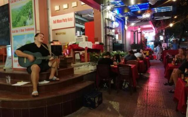 Full Moon Party Hotel - Hostel