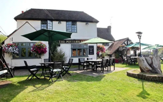 The Potters Arms