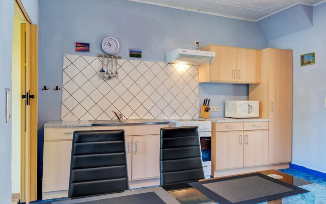 Apartment in Temannsdorf With Garden