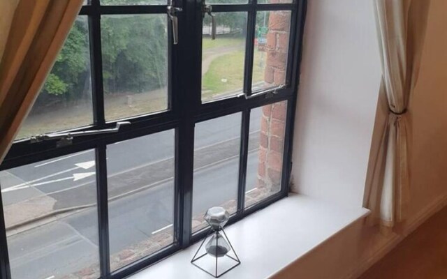 2-bed Apartment in Liverpool at Albert Dock