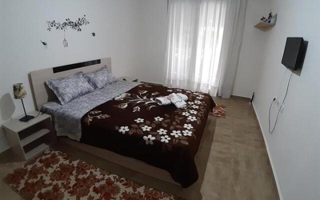 kosta's apartment 2