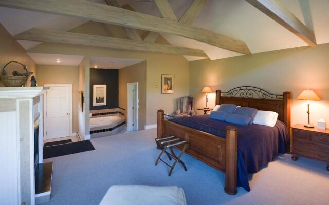 Red Clover Inn and Restaurant