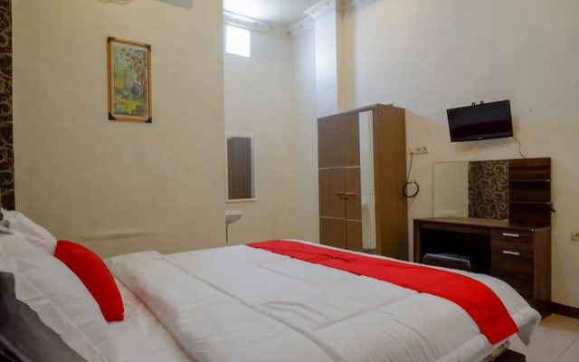 RedDoorz @ Jalan Pattimura Palu