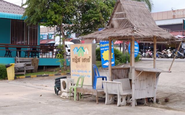 Yaris House
