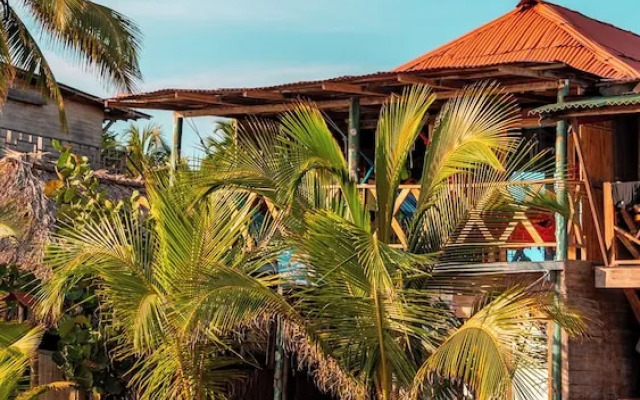 The Mompe Hostal Beach