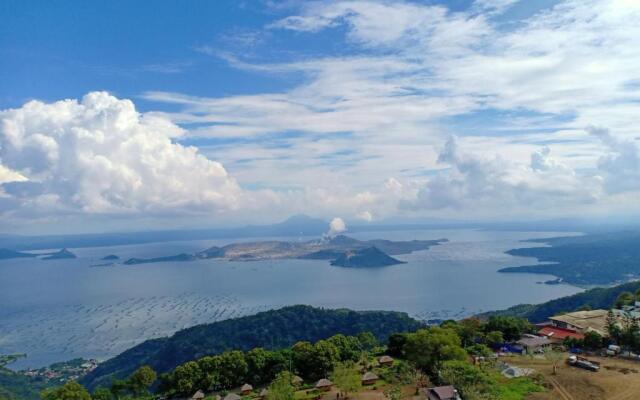 Staycation @ Wind Residences Tower 3 19th Flr by Star