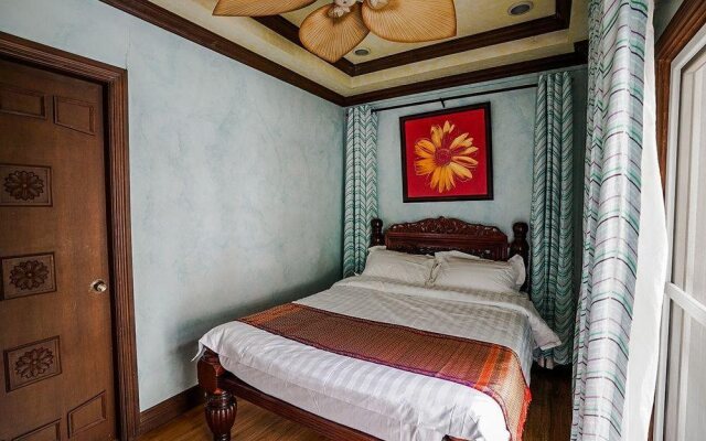Altamira Boutique House