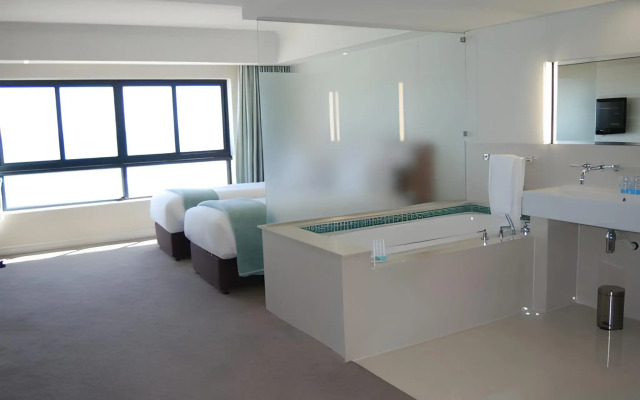 Blaauwberg Beach Hotel