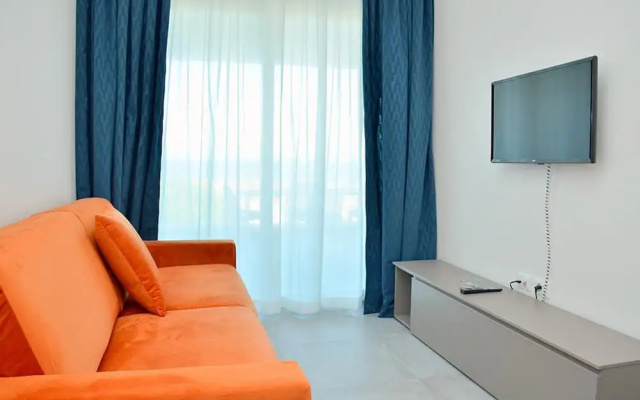 Bright Suite With Terrace and Ocean View