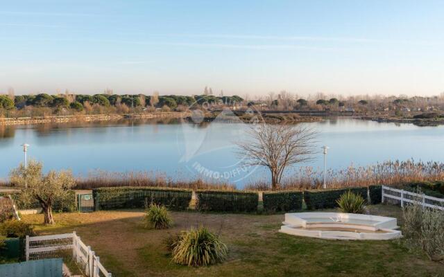 AS16245 - P2 Belle vue lac avec parking privé