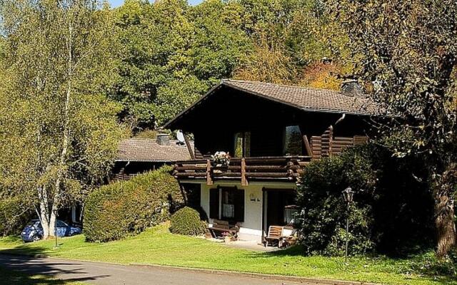 Attractive Chalet With Fireplace