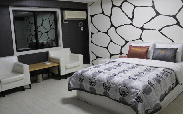 Venus Motel