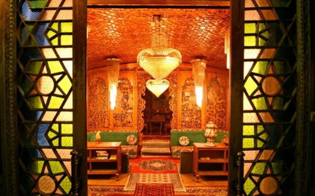 De laila House Boat