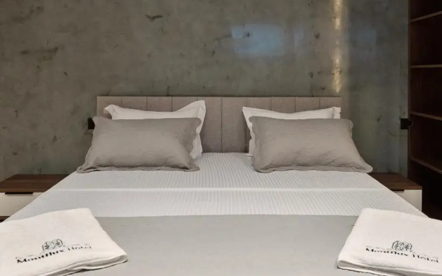 Montflux Hotel
