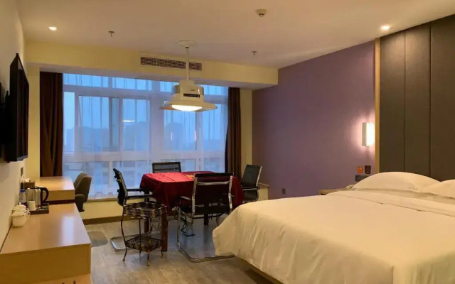 7 Days Premium (Chongqing Liangping People's Square Center)