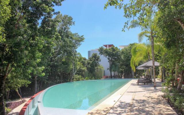 2Story Penthouse with Hot Tub Panoramic Jungle Views Charming Balcony in Bahia Principe