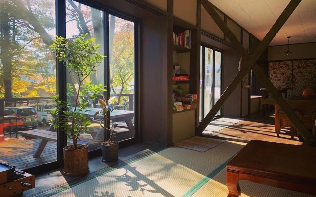 Tanigawa Valley Lodge & Coffee Roastery