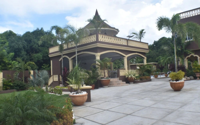 vacation villas runaway bay