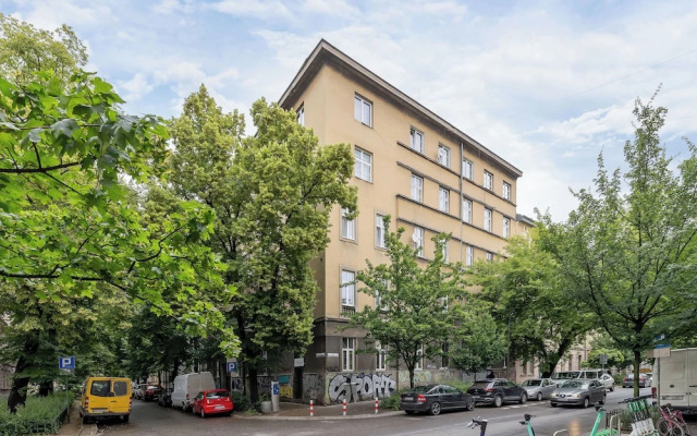 Family Apartment in Center by Renters