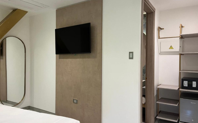 Delamar Hotel