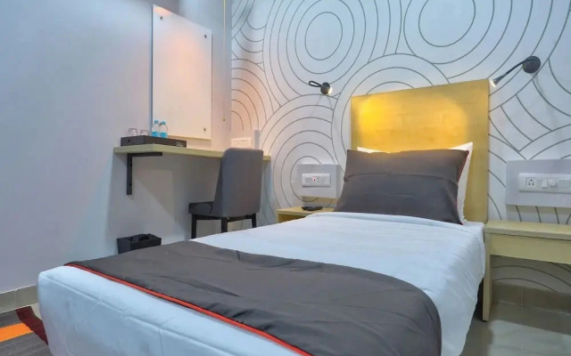 Mayajaal Multiplex By OYO Rooms