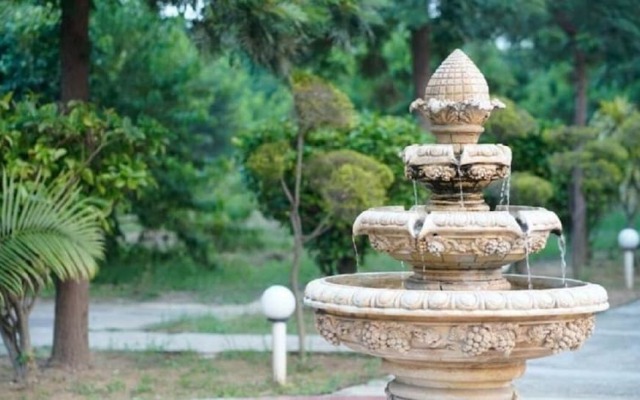 Kailash Farms Earthen Life