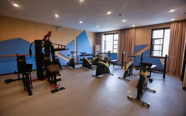 Guifeng Hotel Zhenfeng