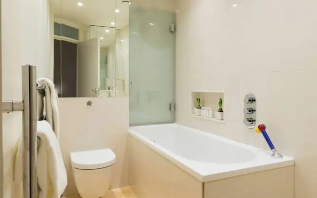 Sussex Gardens III by Onefinestay