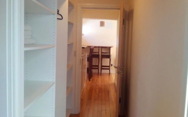 Delphi Cottage