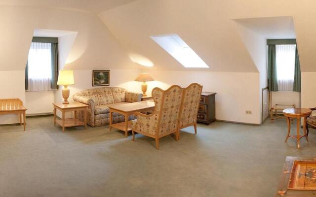 Hotel Pension Landhaus Fuhrgassl Huber