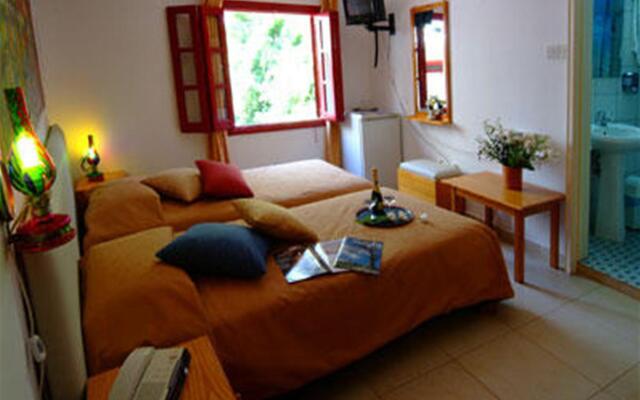 Kiniras Traditional Hotel & Restaurant