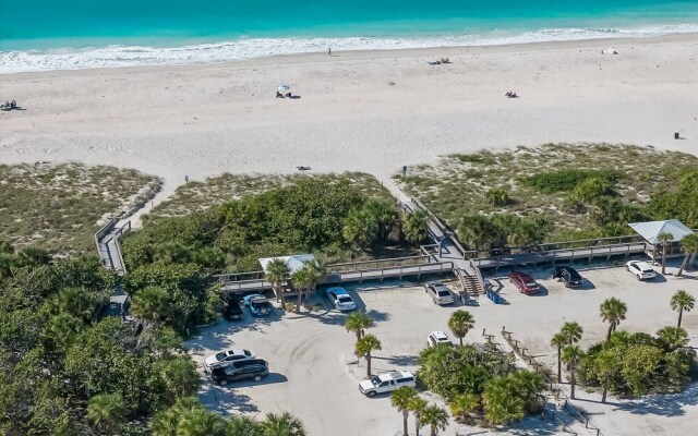 Nokomis Pool Home on the Canal