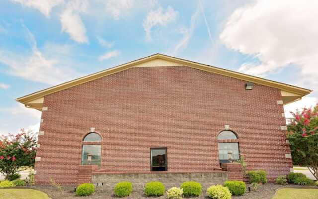 Super 8 By Wyndham Hazen