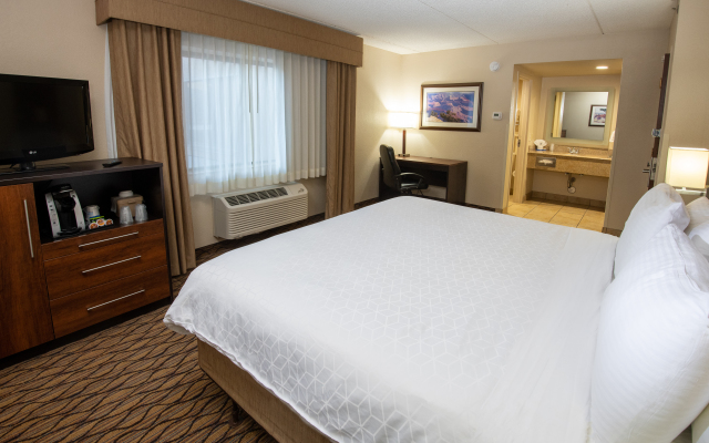 Holiday Inn Express & Suites Grand Canyon, an IHG Hotel