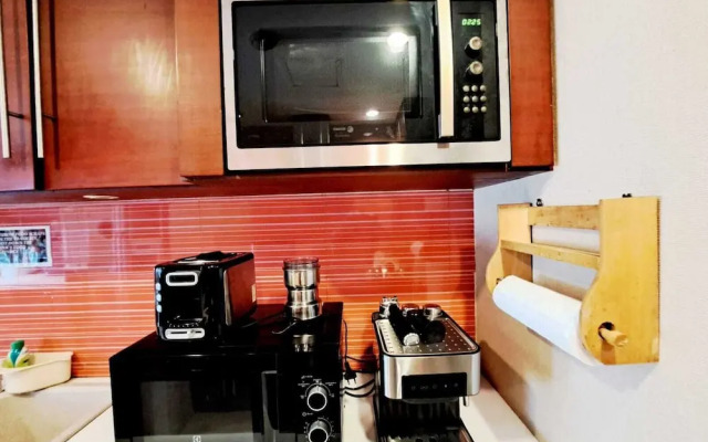 7B - 5 Bedroom Downtown Penthouse With Shared Pool